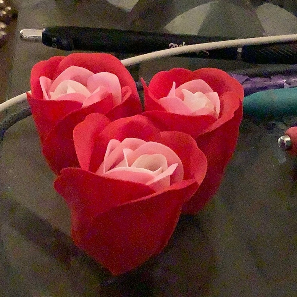 Rose Petal Handmade Soaps 3 per Purchase🌹 - Picture 4 of 4
